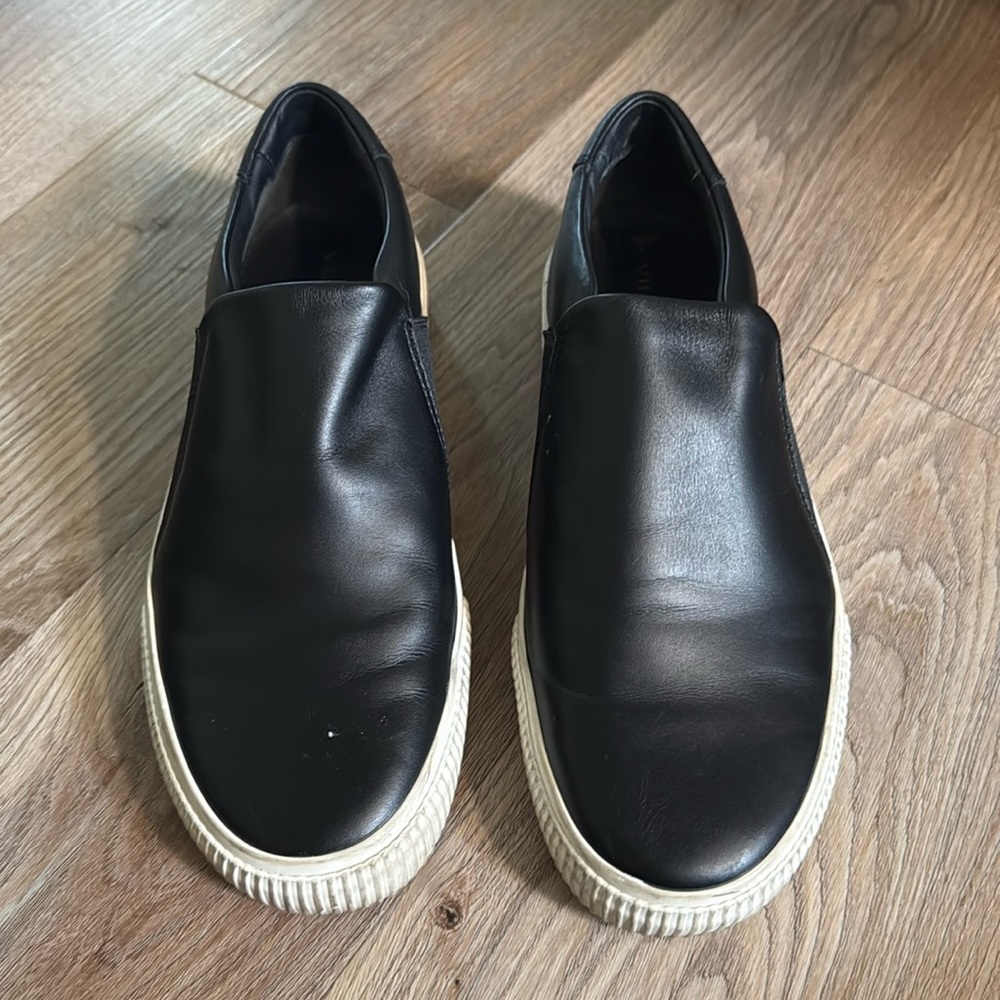 Vince Knox leather slip ons like new